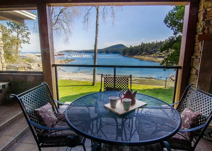 Galiano Oceanfront Inn & Spa