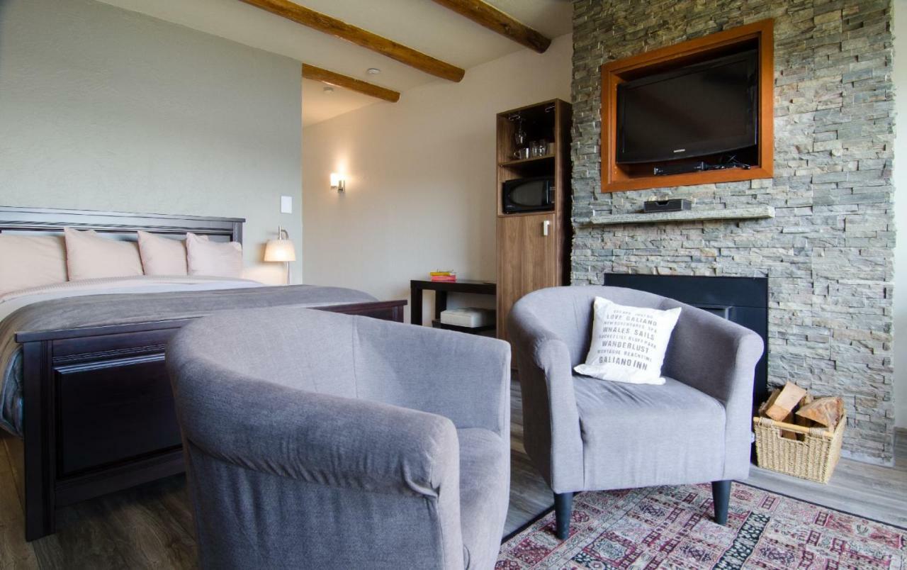 Galiano Oceanfront &