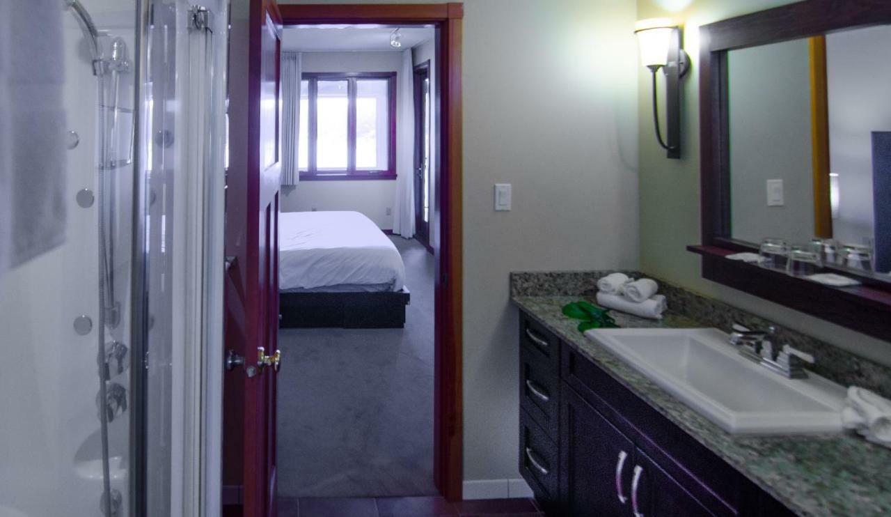 Hotel Galiano Oceanfront &