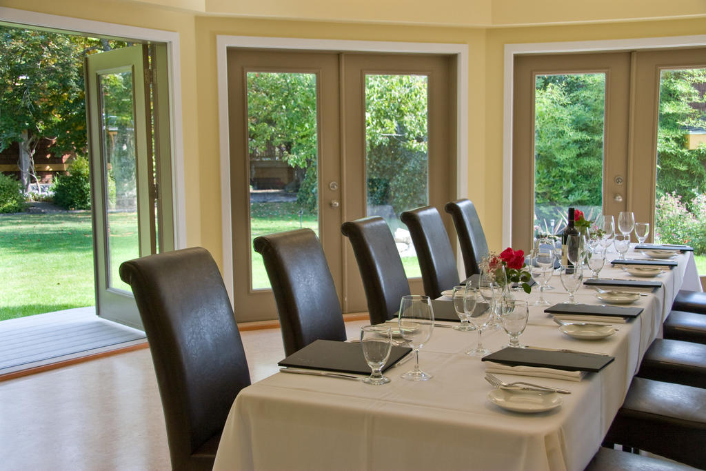 Galiano Oceanfront & Hotel