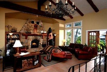 Galiano Oceanfront & Hotel