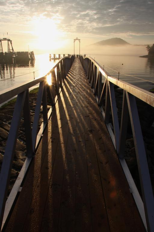 Galiano Oceanfront & Hotel 4*