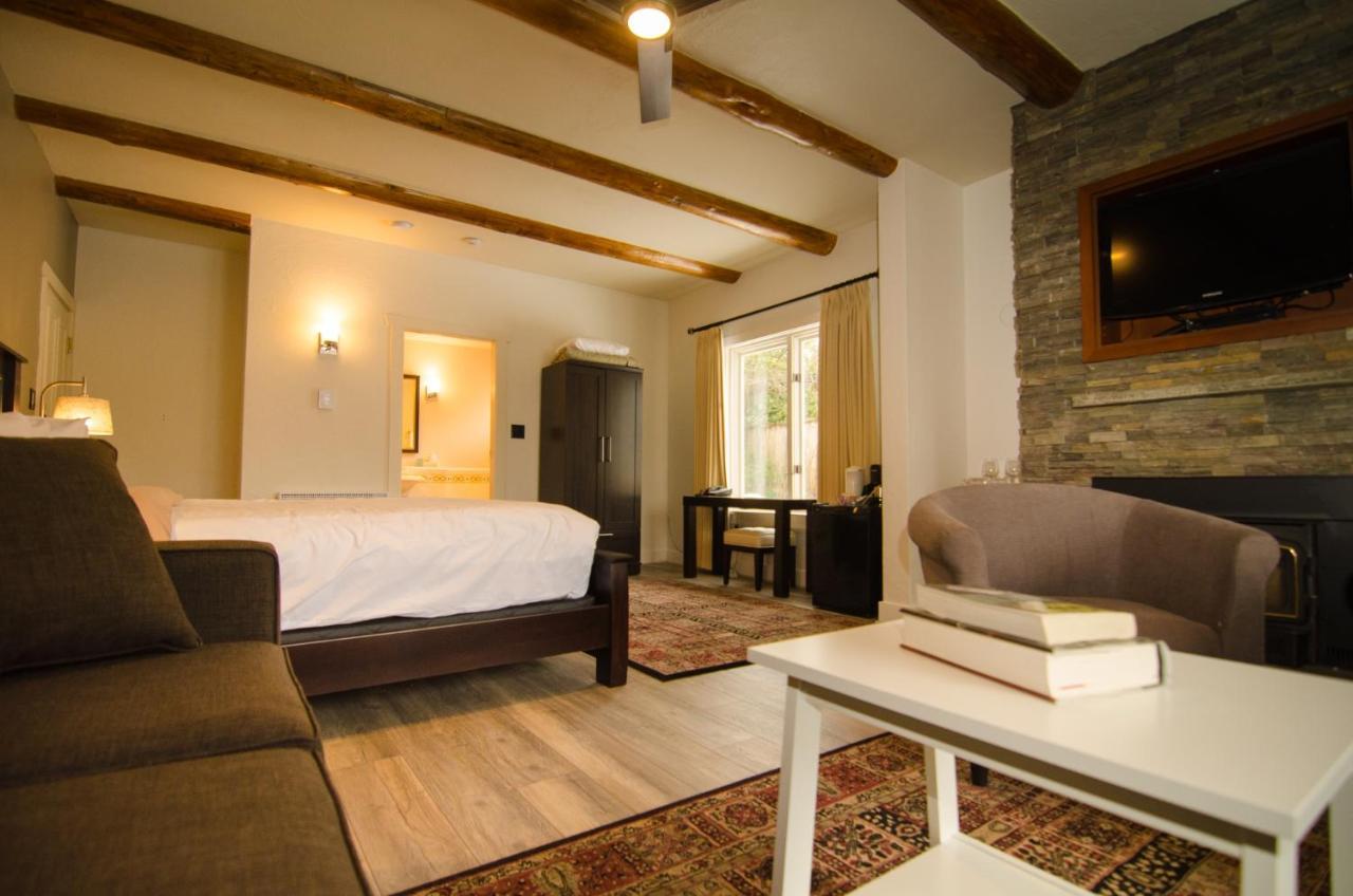 Galiano Oceanfront &